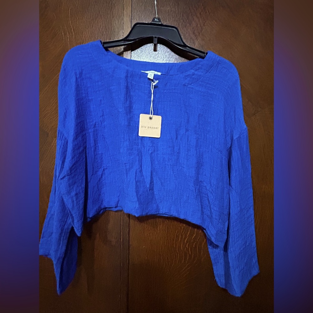 NWT Blue Pepper crop royal blue Women's Top shirt blouse bell sleeve size medium